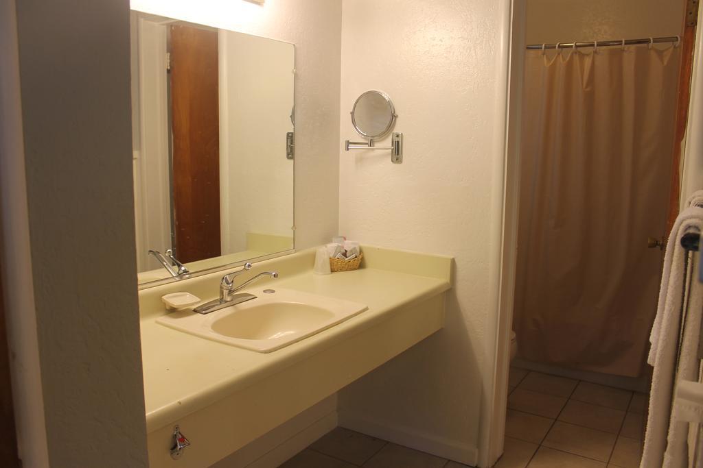 غراس فالي Golden Chain Motel المظهر الخارجي الصورة