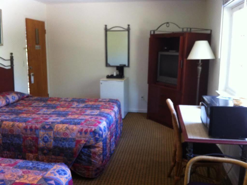 غراس فالي Golden Chain Motel المظهر الخارجي الصورة